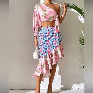 SHEIN VCAY Floral Print One Shoulder Knot Side Crop Top & Ruffle Hem Skirt